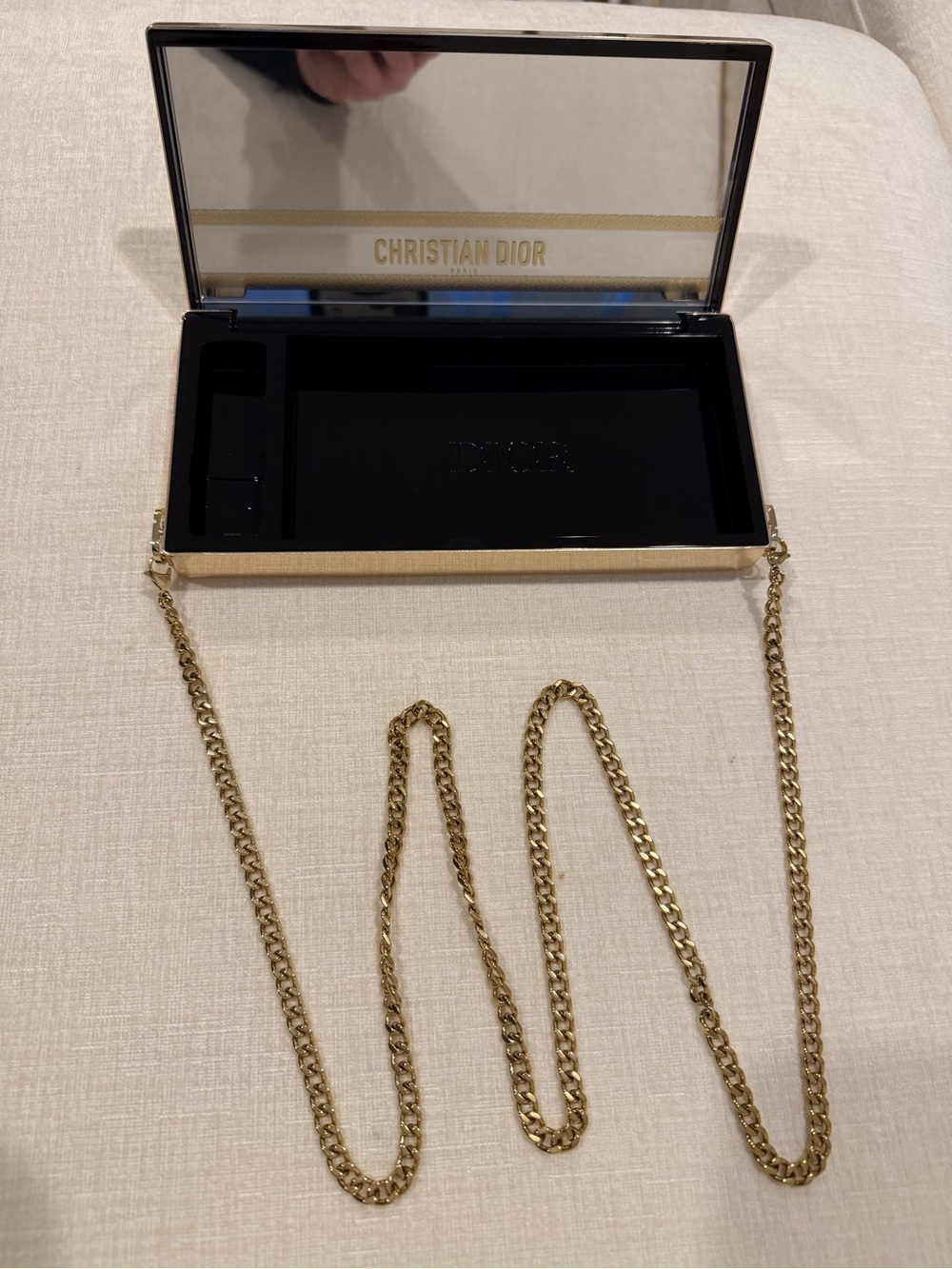 Christian Dior Beauty 2023 Minadiuere Clutch with chain - Picture 6 of 8